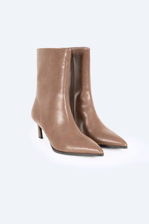 Botín - ZA02354 - CAF - Reina Diaz