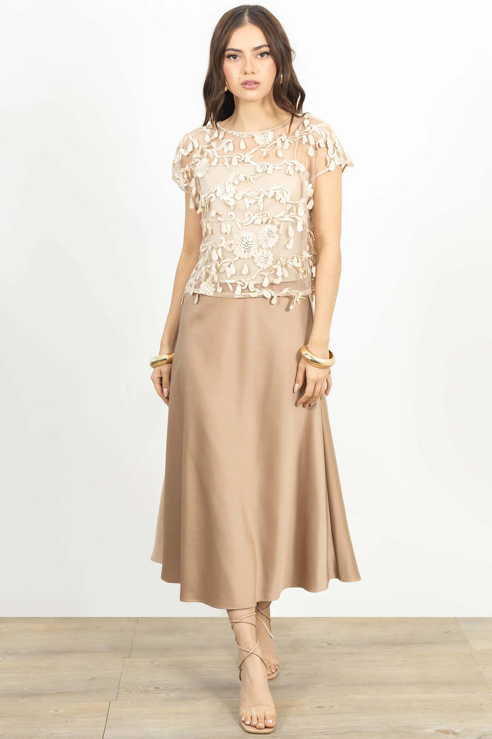 Top - 554191 - CHA - Reina Diaz