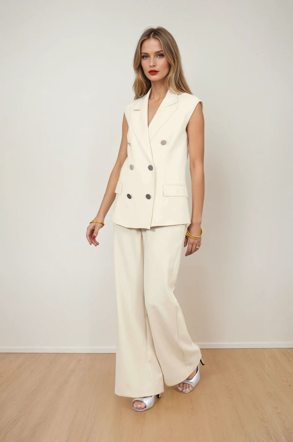 Malika Cross Tailored Chaleco