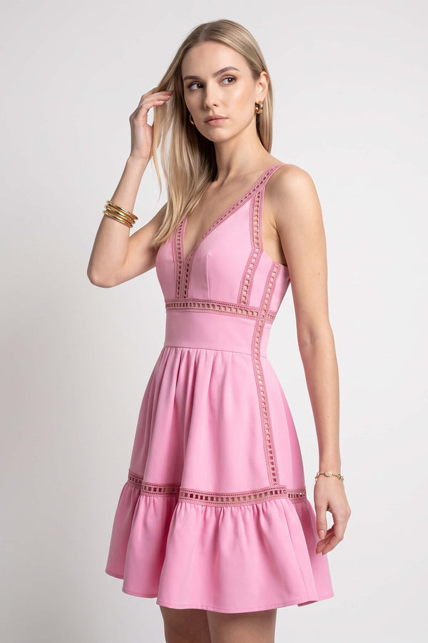 Alexa Ladder-Trim Cami Mini Vestido 723164ROS