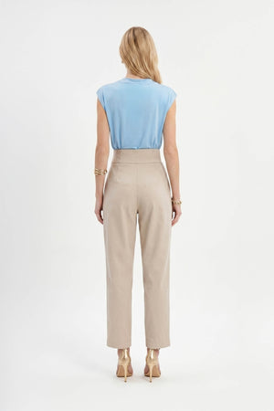 Martina Cowl-Neck Sleeveless Blusa 752993