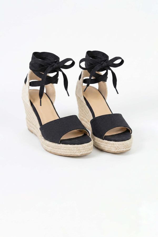 Inés Lace-Up Wedge Sandalias