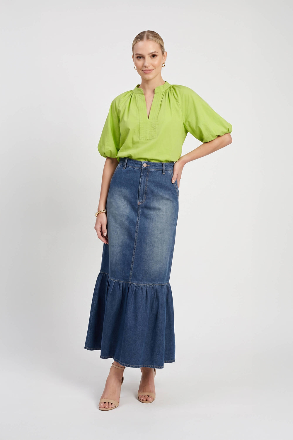 Adriana Puff Sleeve V-Neck Blusa 752975 VER - Reina Diaz