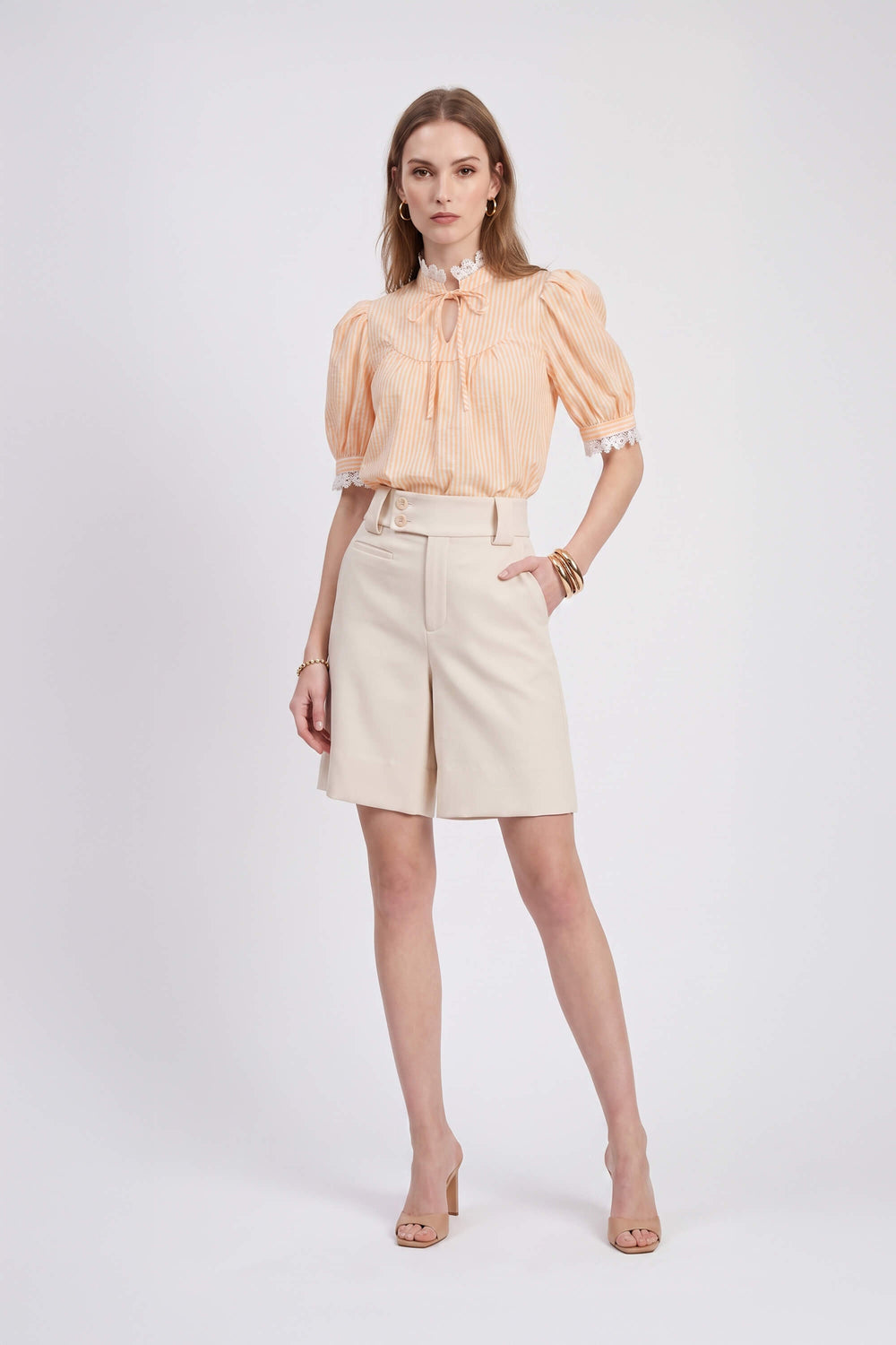 Antonia Asymmetric-Closure High-Waist Bermudas 731137 MAN - Reina Diaz