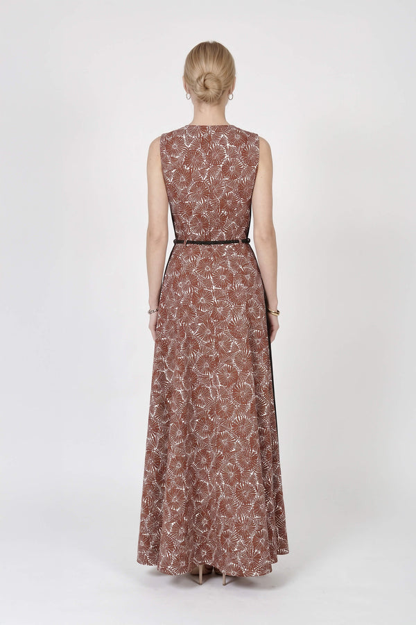 Berenice Printed Belted Maxi Vestido 723115 CAF - Reina Diaz