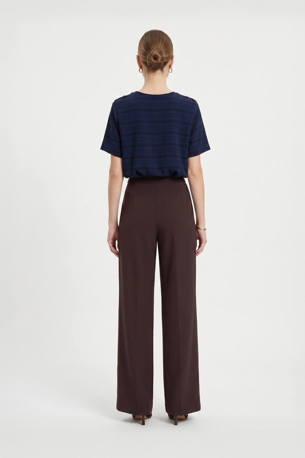 Bianca Shoulder-Button Short-Sleeve Blusa 554322 C - Reina Diaz