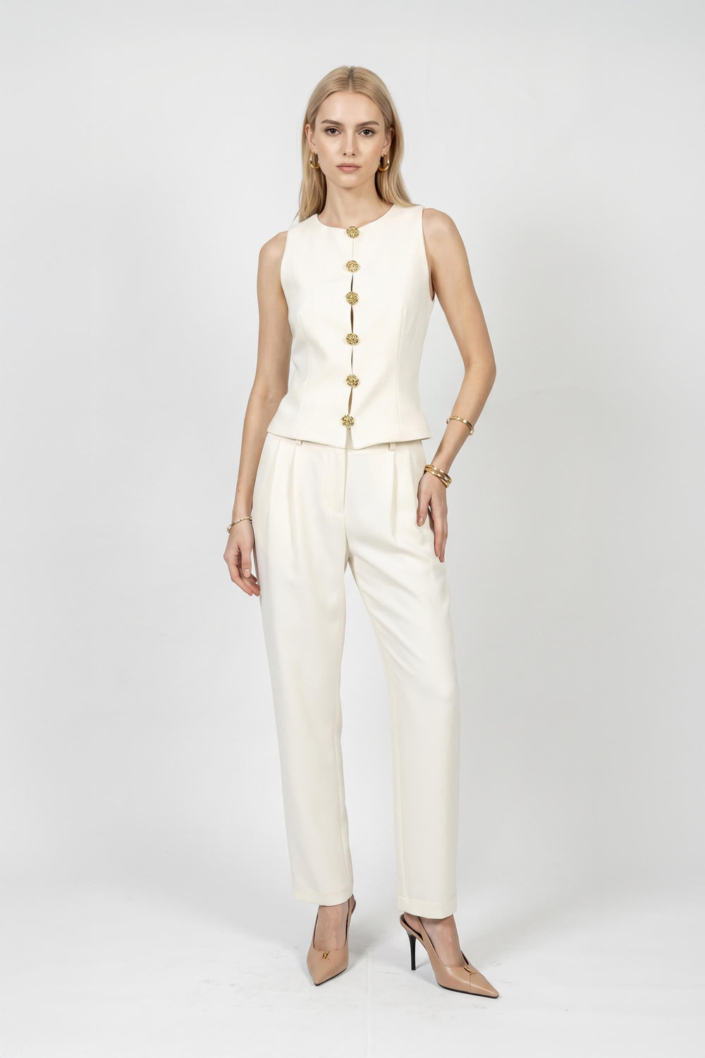 Camila Gold Flower Button Chaleco Top 501558 HUE - Reina Diaz