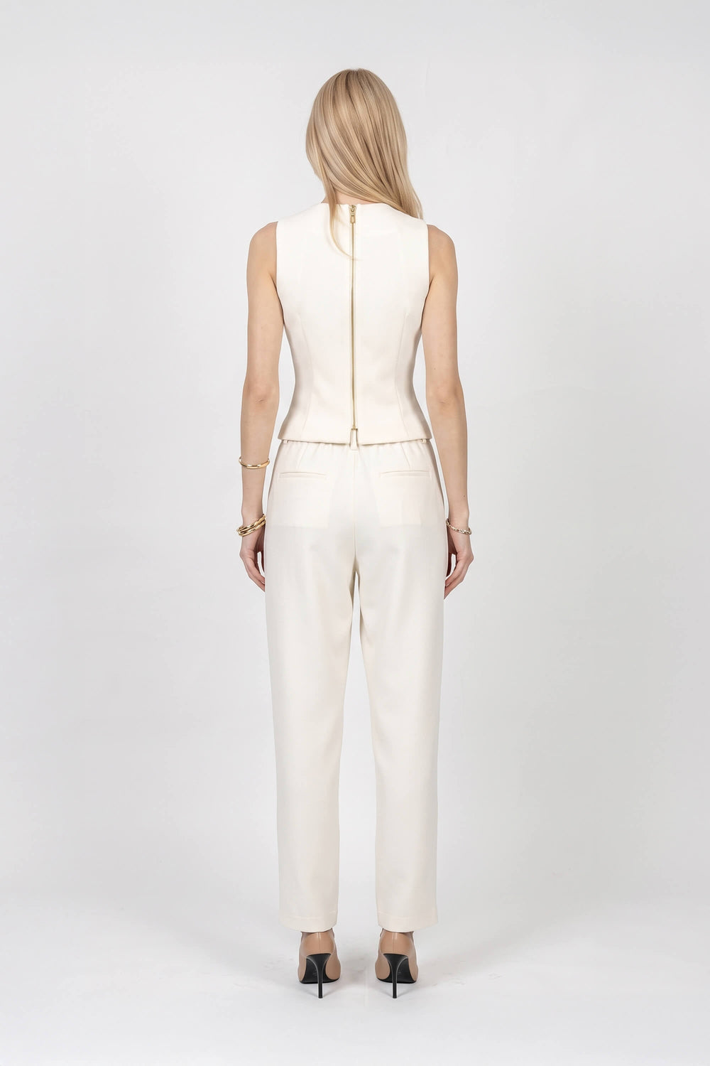 Camila Gold Flower Button Chaleco Top 501558 HUE - Reina Diaz