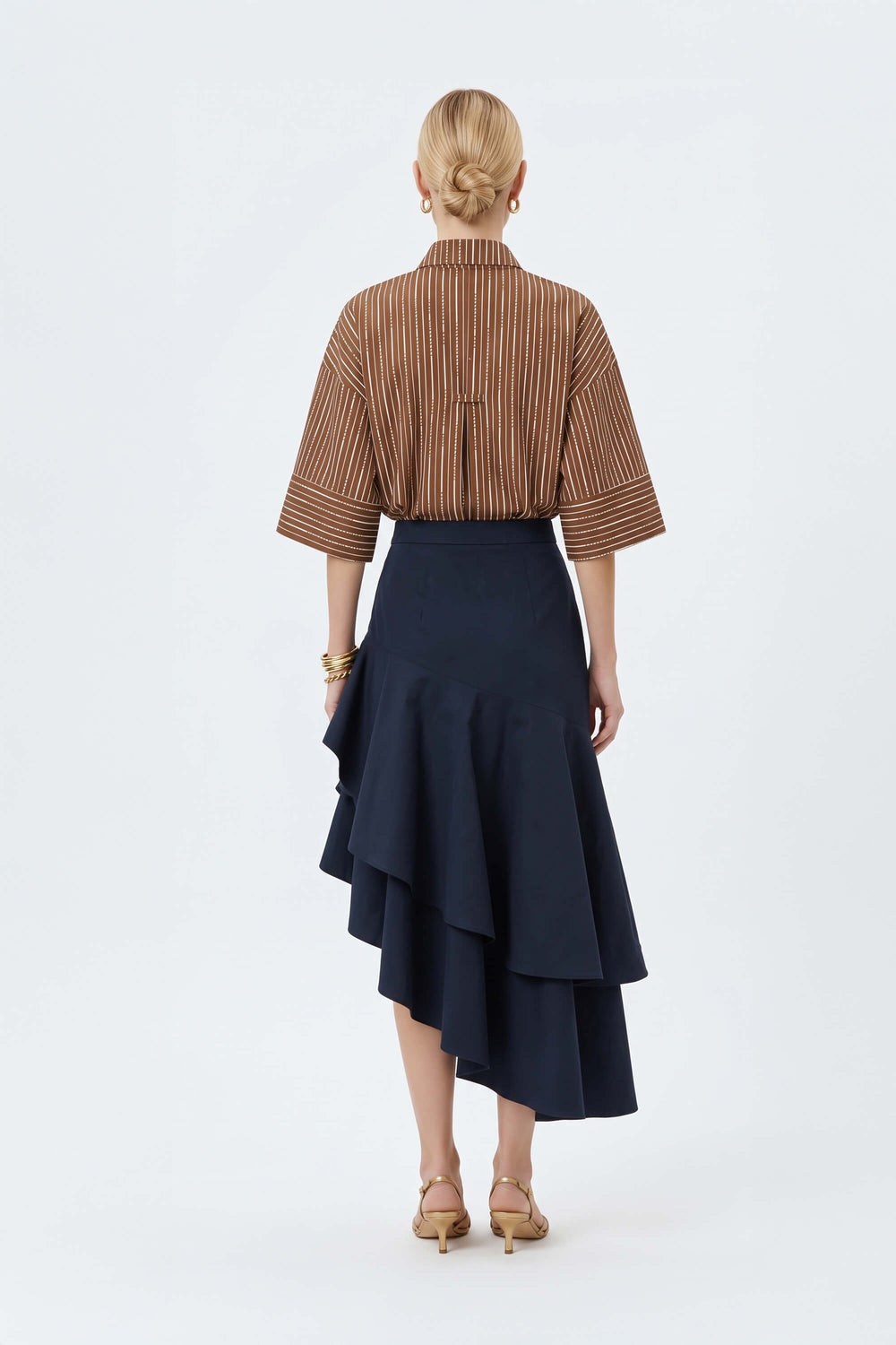 Camila One-Shoulder Smocked-Cuff Blusa 752992 CAF - Reina Diaz