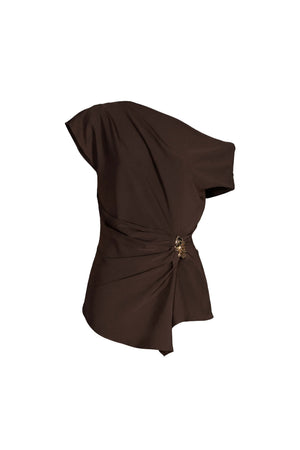 Cassandra One-Shoulder Draped Metal Buckle Blusa 554328 CAF - Reina Diaz
