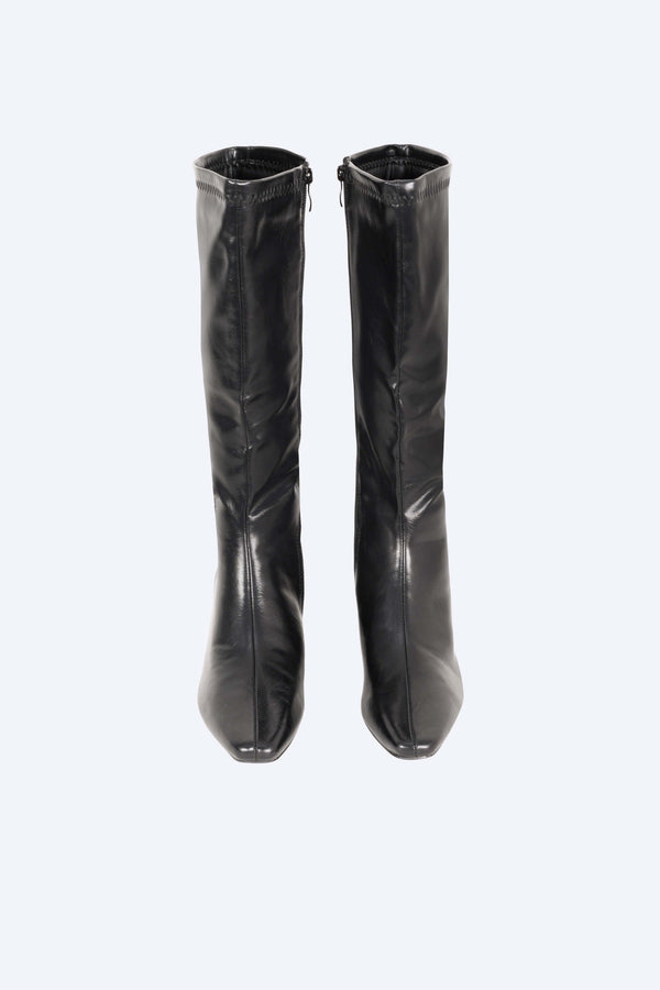 Dara Glossy Knee - High Bota - Reina Diaz