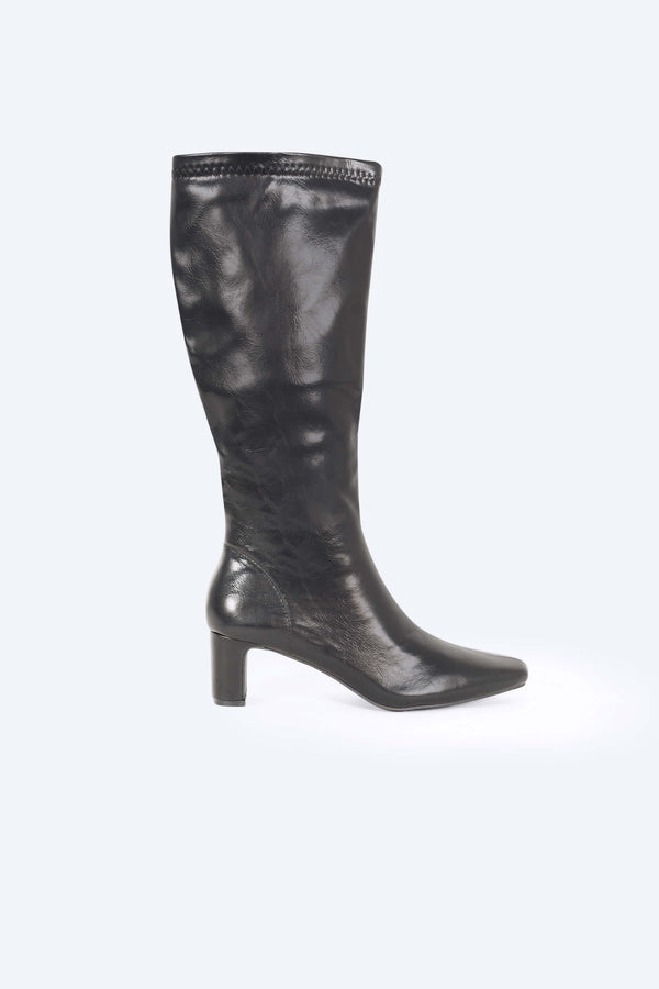 Dara Glossy Knee - High Bota - Reina Diaz