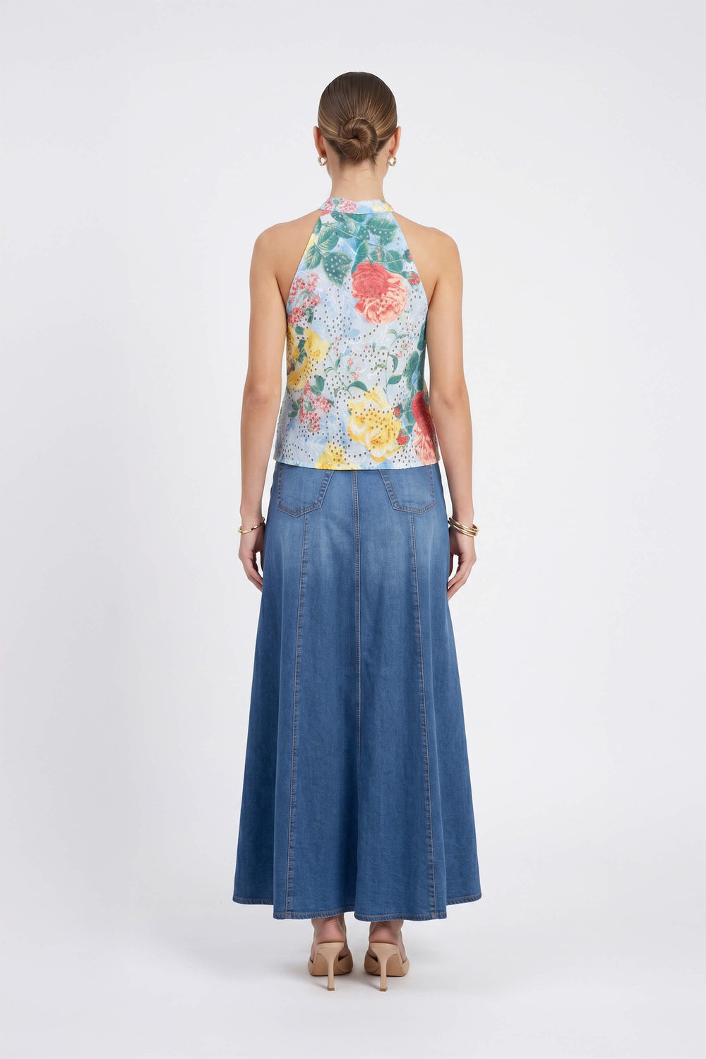 Lucía Floral Halter Eyelet Blusa 752939 AZU - Reina Diaz
