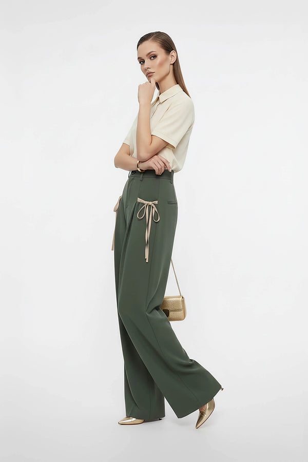 Milán Scalloped Sleeve Tech Blusa - Reina Diaz