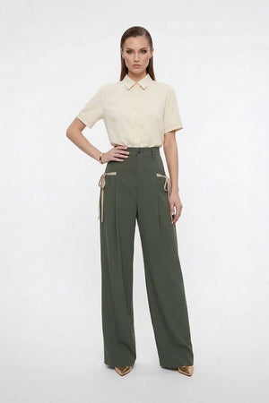 Milán Scalloped Sleeve Tech Blusa - Reina Diaz