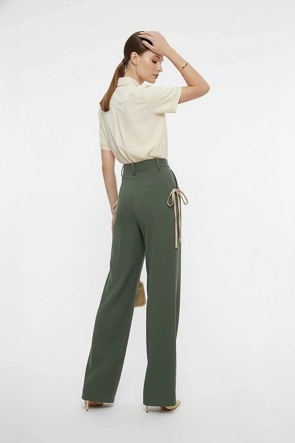 Milán Scalloped Sleeve Tech Blusa - Reina Diaz