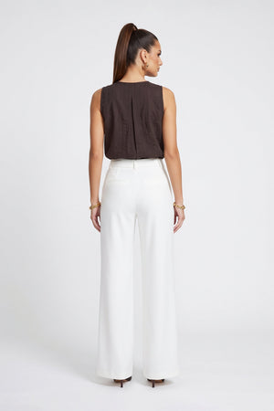 Renata Tie-Neck Keyhole Sleeveless Blusa 753041 CHO - Reina Diaz