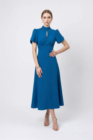Romina High-Neck Keyhole Midi Vestido 526305 COB - Reina Diaz