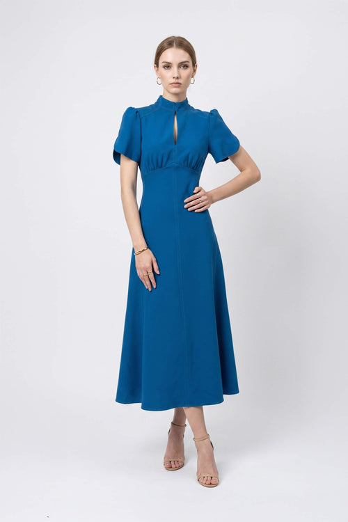 Romina High-Neck Keyhole Midi Vestido 526305 COB - Reina Diaz