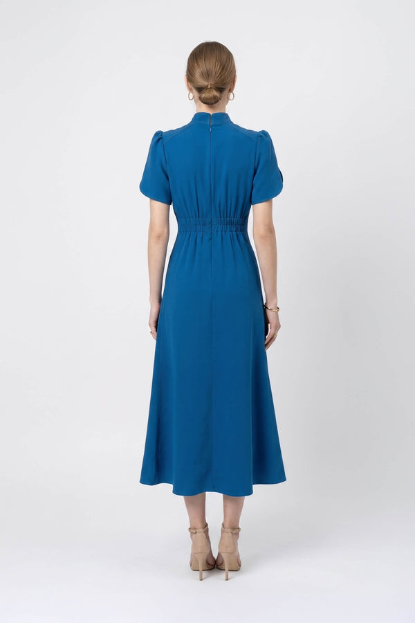 Romina High-Neck Keyhole Midi Vestido 526305 COB - Reina Diaz