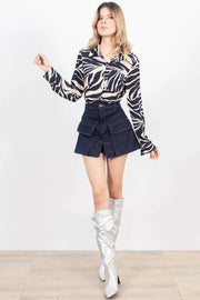 Short - 730884 - DEN - Reina Diaz