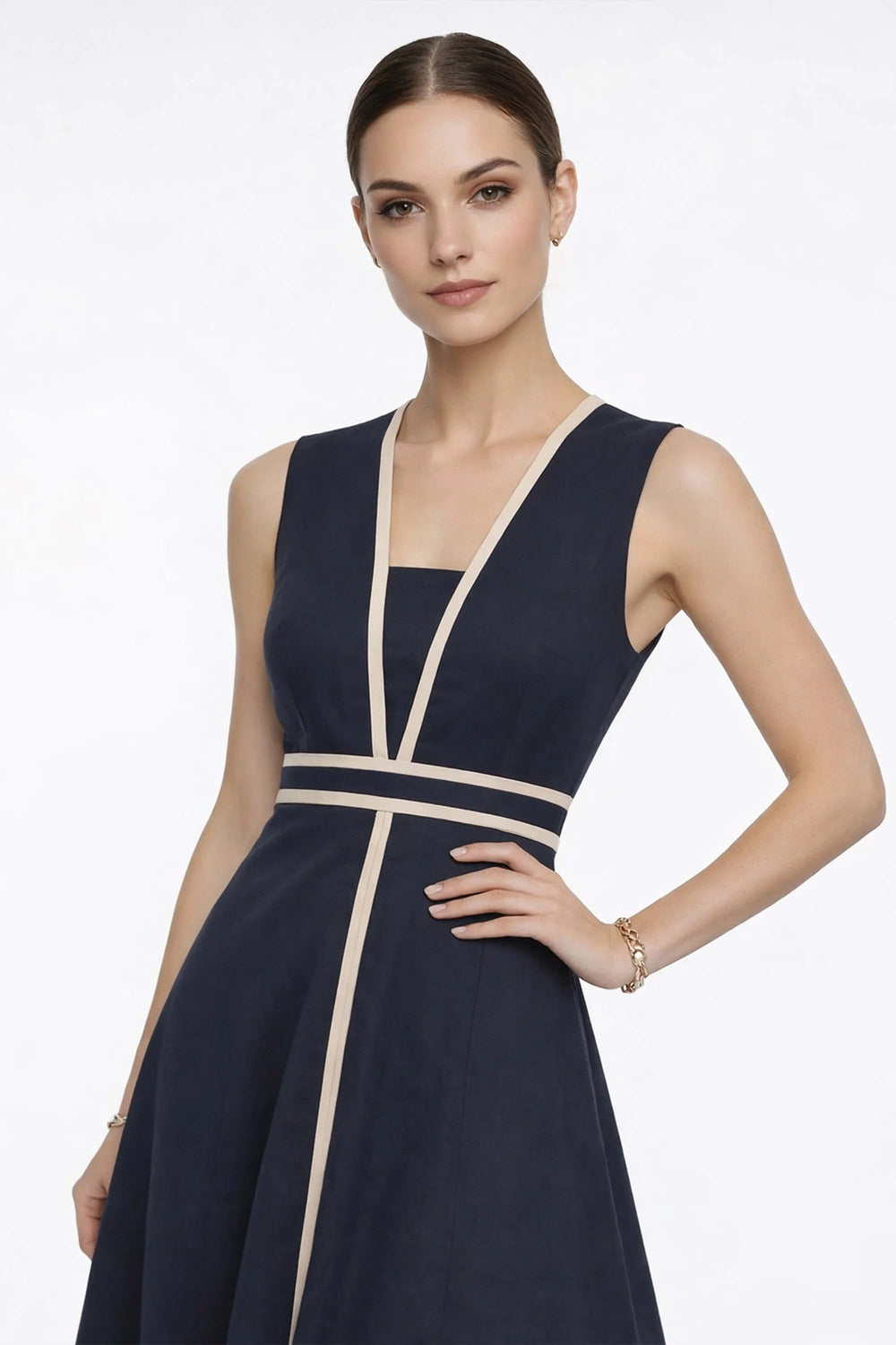 Victoria V - Neck A - Line Vestido - Reina Diaz