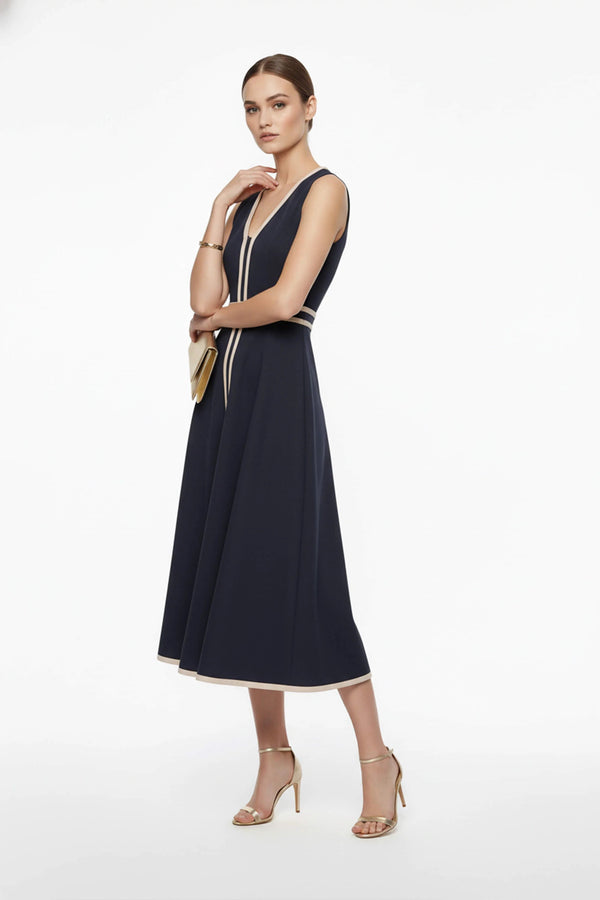 Victoria V - Neck A - Line Vestido - Reina Diaz