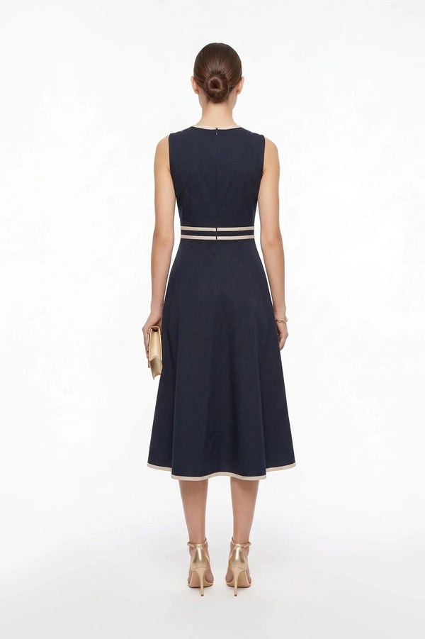 Victoria V - Neck A - Line Vestido - Reina Diaz